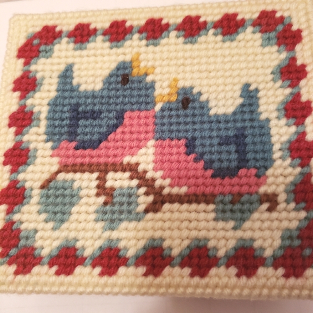 HAND CRAFTED Bluebird Box Needlepoint - Picture 3 of 9
